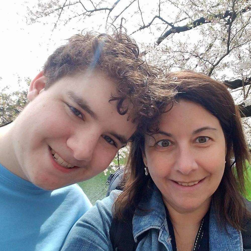 Meet your Posher, Lauren